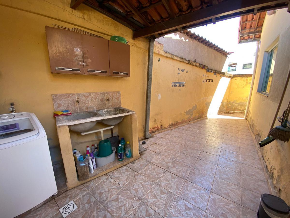 Casa, Planalto, 2 Quartos, 3 Vagas, 2 Suítes