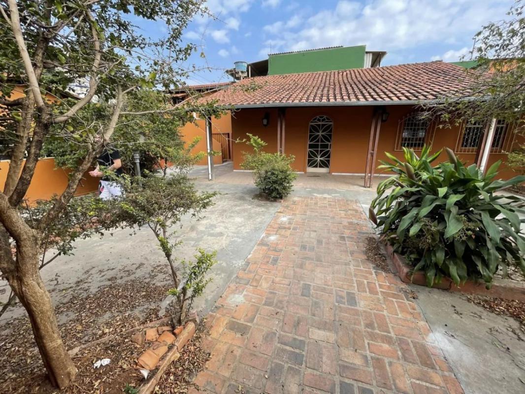 Casa, Braúnas, 5 Quartos, 1 Vaga