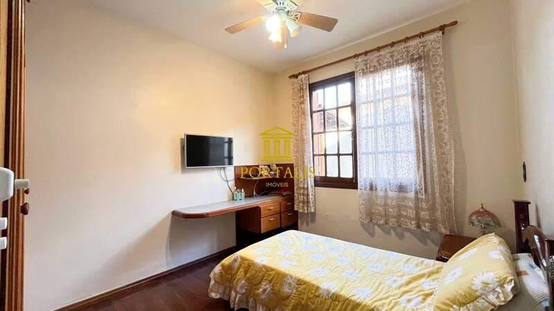 Casa, Luxemburgo, 5 Quartos, 4 Vagas, 2 Suítes