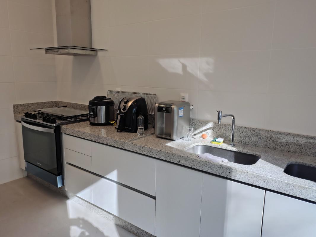 Apartamento, Sagrada Família, 3 Quartos, 2 Vagas, 1 Suíte