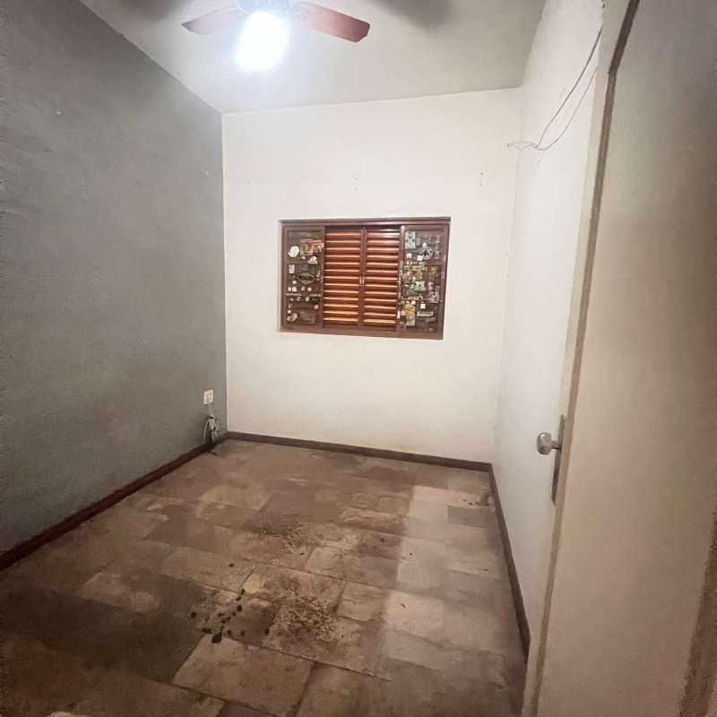 Lote, Brasiléia, 3 Quartos, 10 Vagas, 1 Suíte