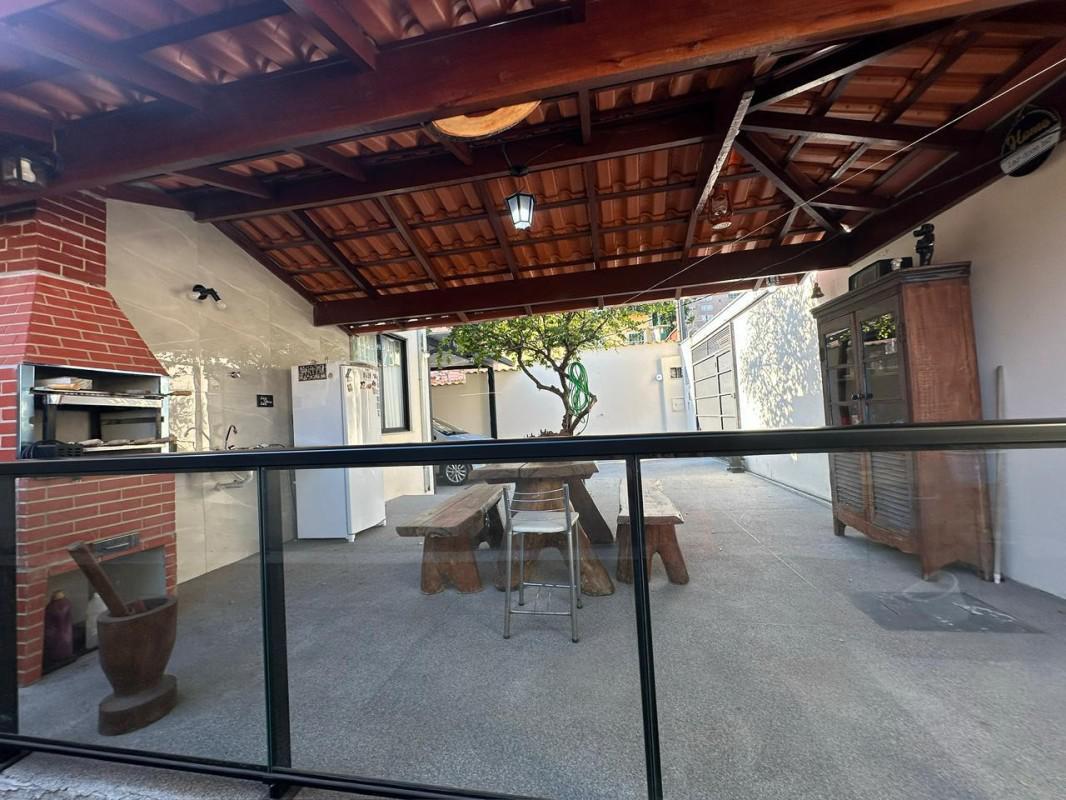 Casa, Barreiro, 2 Quartos, 2 Vagas, 1 Suíte