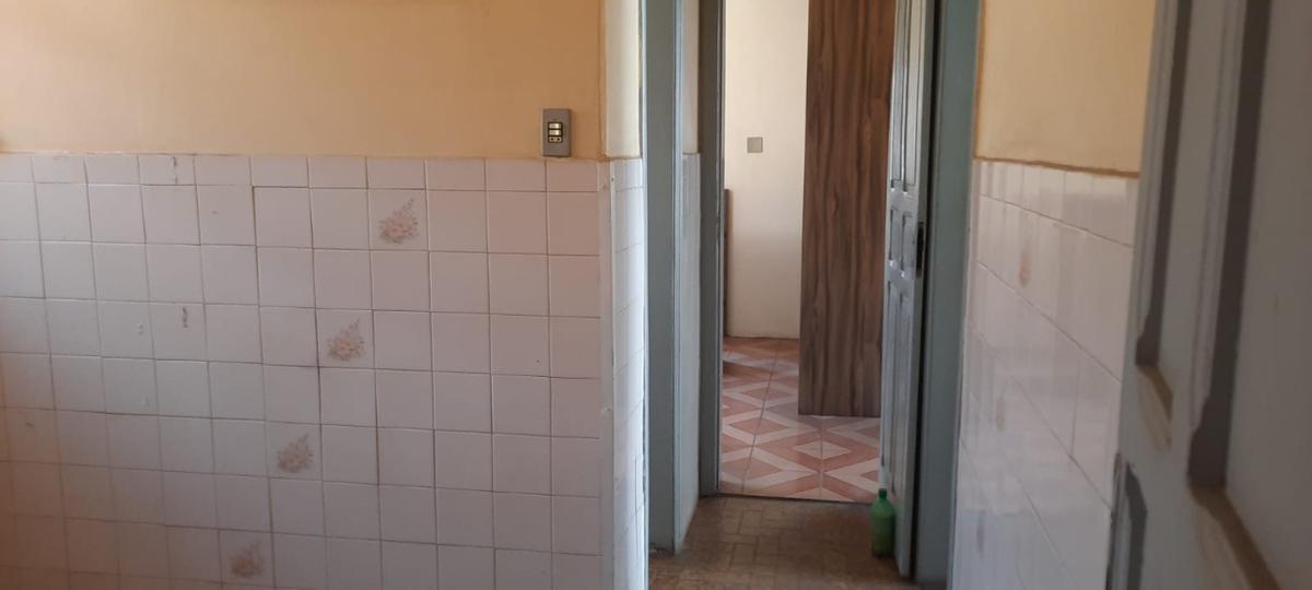 Casa Comercial, Floresta, 2 Quartos, 2 Vagas