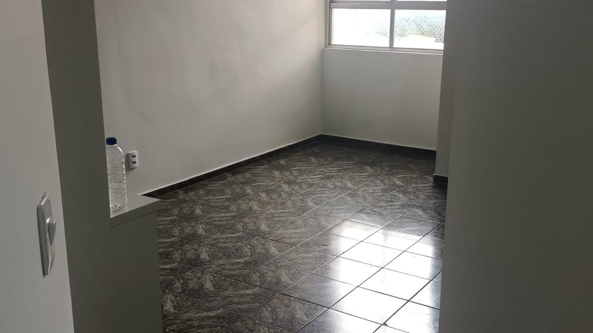 Apartamento, João Pinheiro, 2 Quartos, 0 Vaga