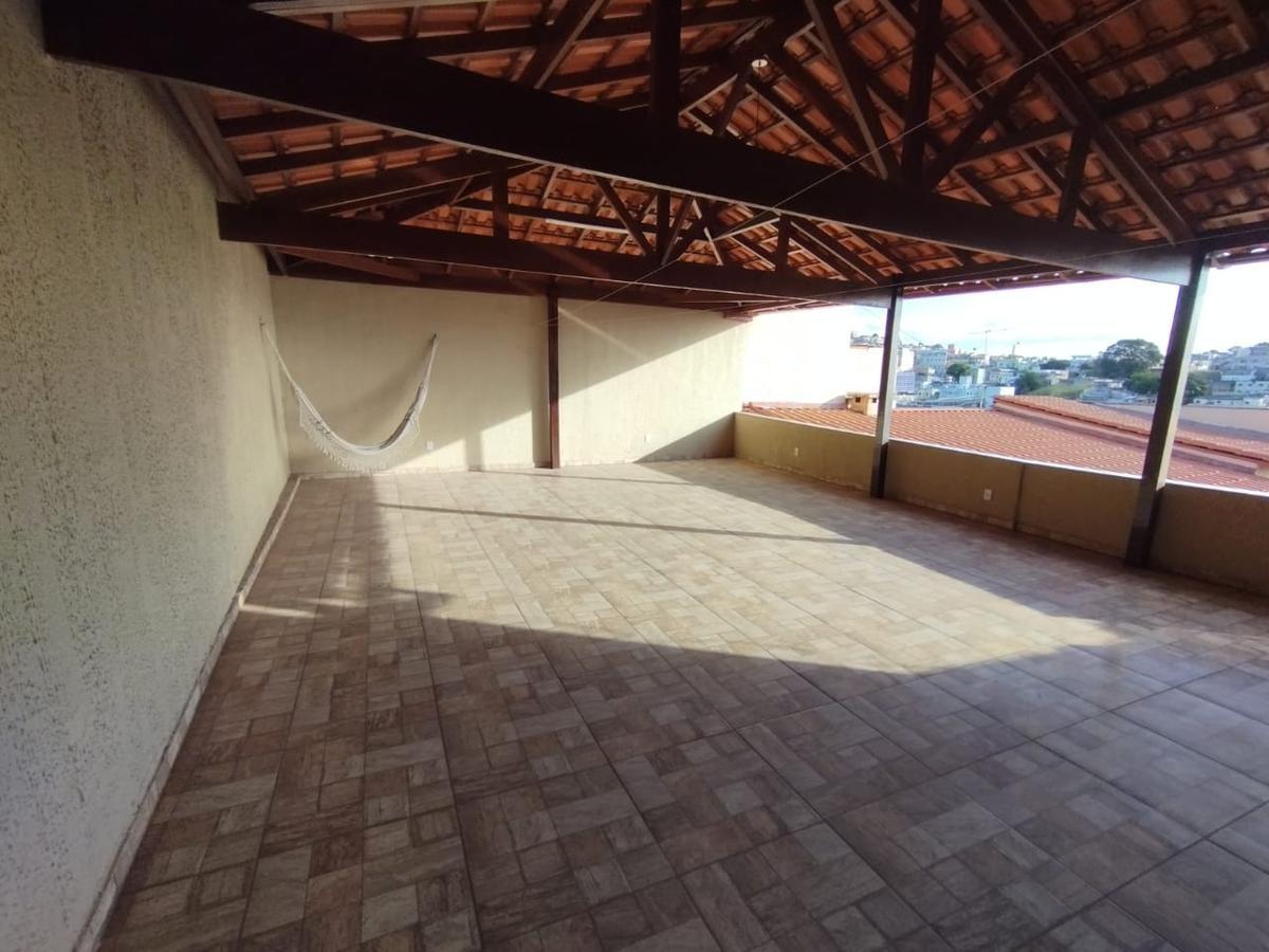 Casa, Cachoeirinha, 3 Quartos, 3 Vagas, 1 Suíte