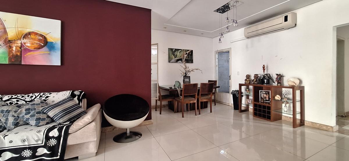 Casa, Colégio Batista, 4 Quartos, 2 Vagas