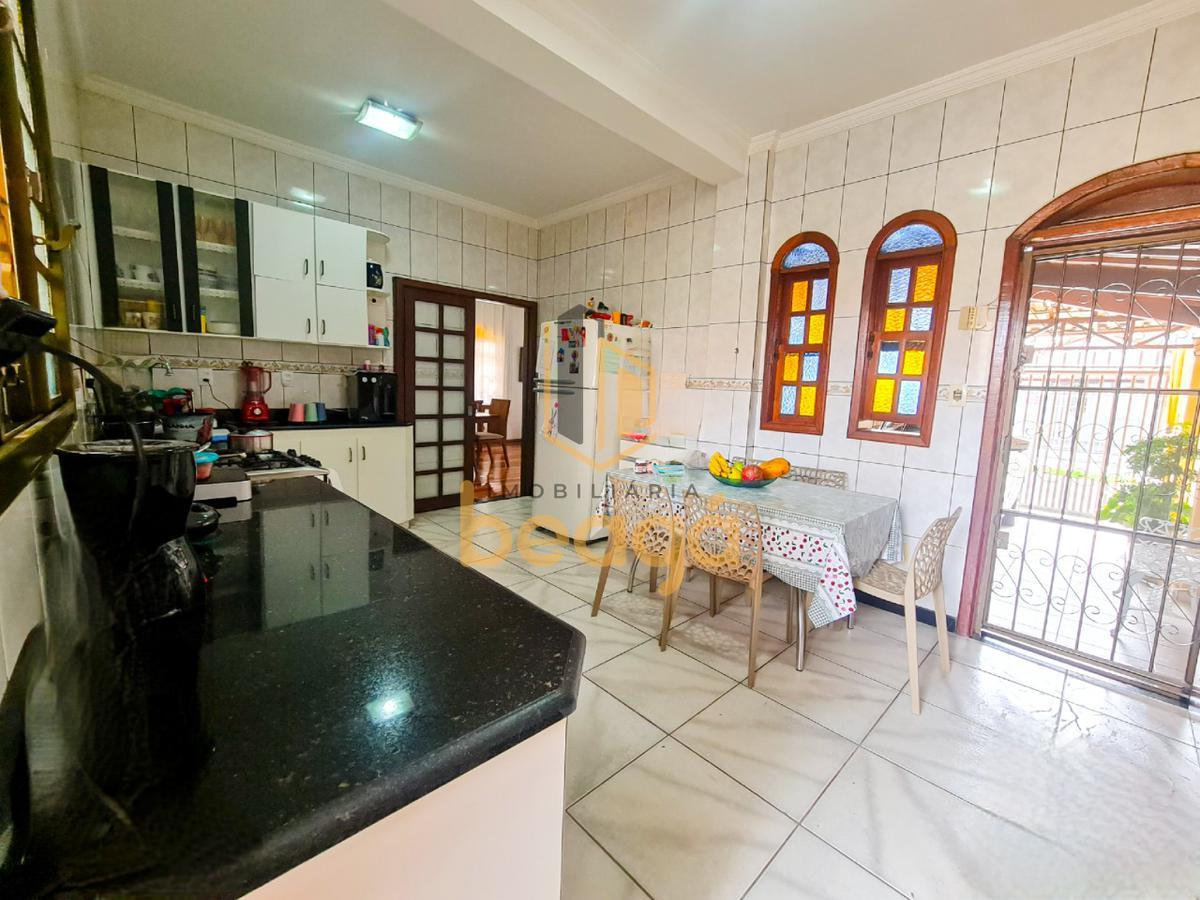 Casa, Santa Mônica, 3 Quartos, 2 Vagas, 2 Suítes