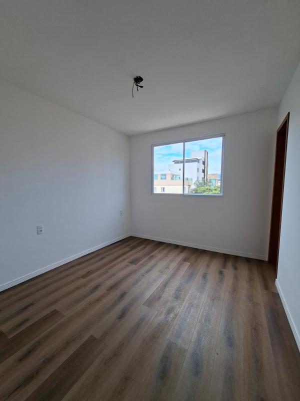 Apartamento, Santa Cruz (barreiro), 3 Quartos, 1 Vaga, 1 Suíte