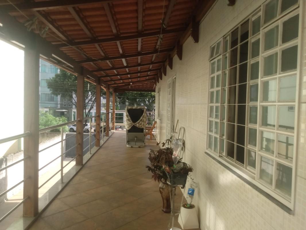 Casa, Jardim Riacho das Pedras, 4 Quartos, 10 Vagas, 2 Suítes