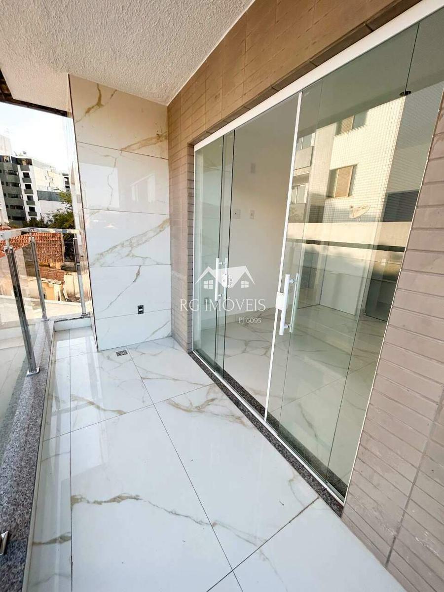 Apartamento, Barreiro, 3 Quartos, 2 Vagas, 1 Suíte