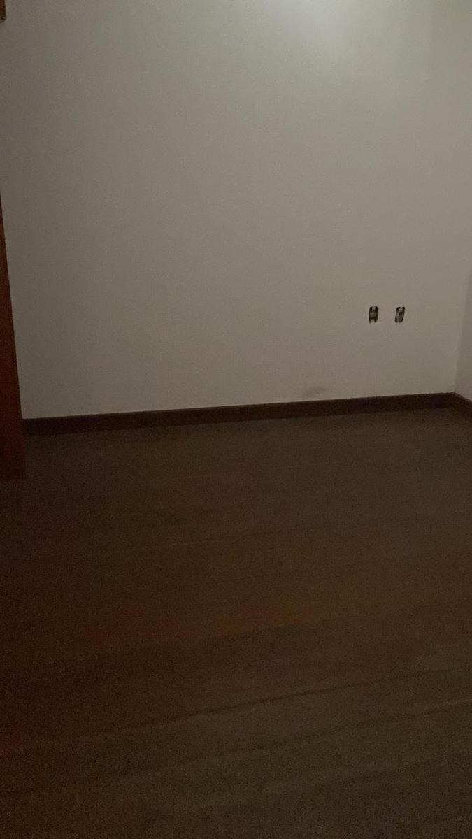 Casa, Názia I, 3 Quartos, 1 Vaga, 3 Suítes