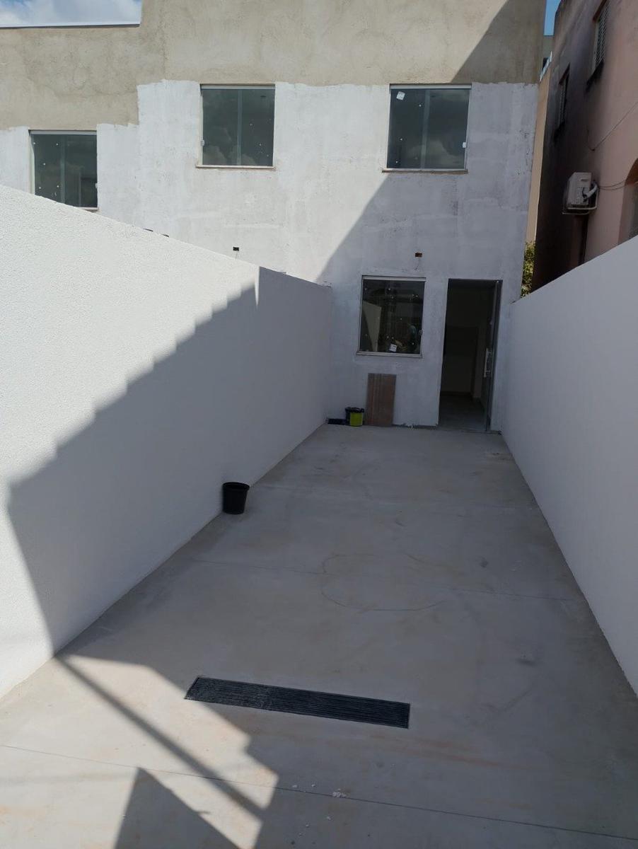 Casa, Jardim Leblon, 2 Quartos, 2 Vagas