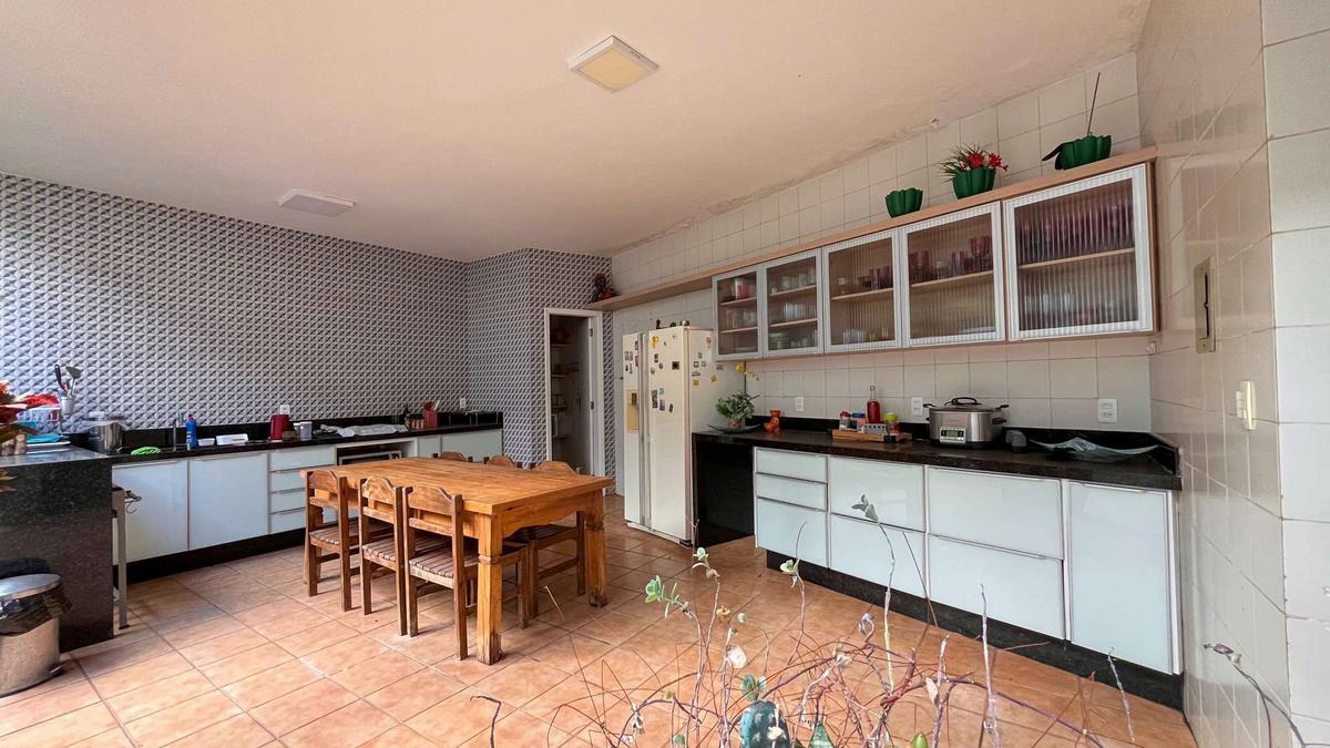 Casa, Santa Lúcia, 4 Quartos, 4 Vagas, 2 Suítes