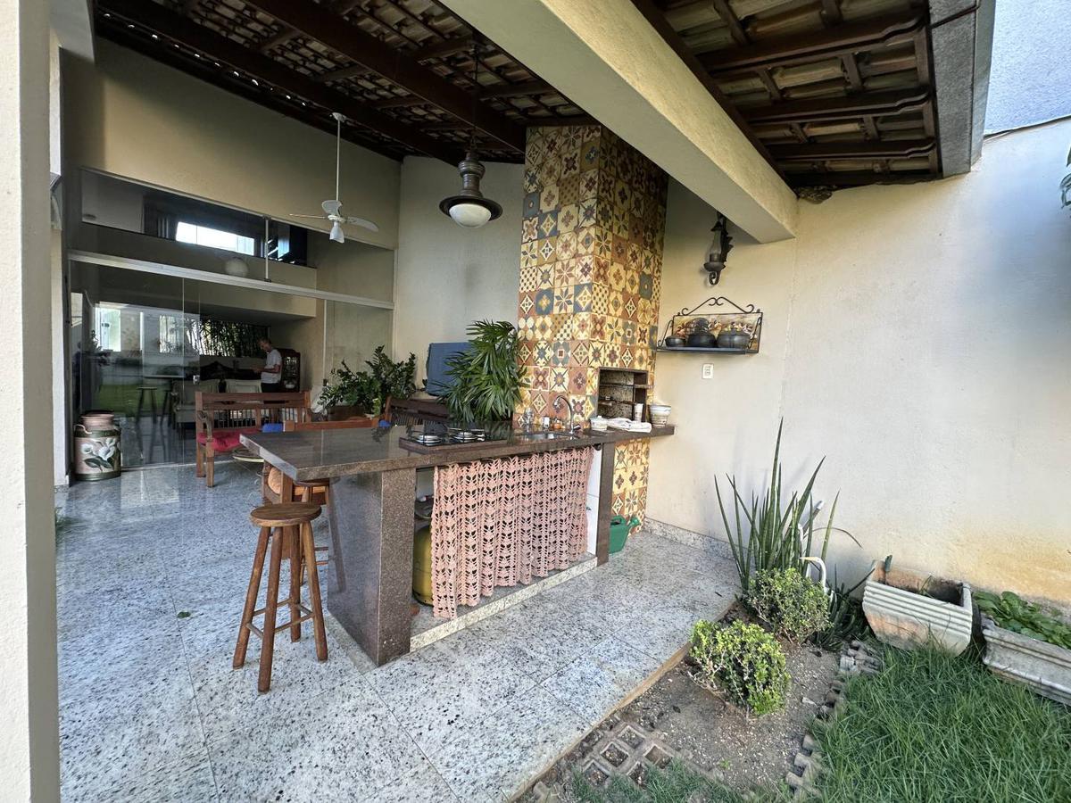 Casa, Giovanini, 3 Quartos, 4 Vagas, 2 Suítes