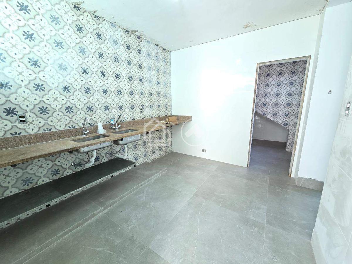 Casa, Buritis, 3 Quartos, 4 Vagas, 2 Suítes