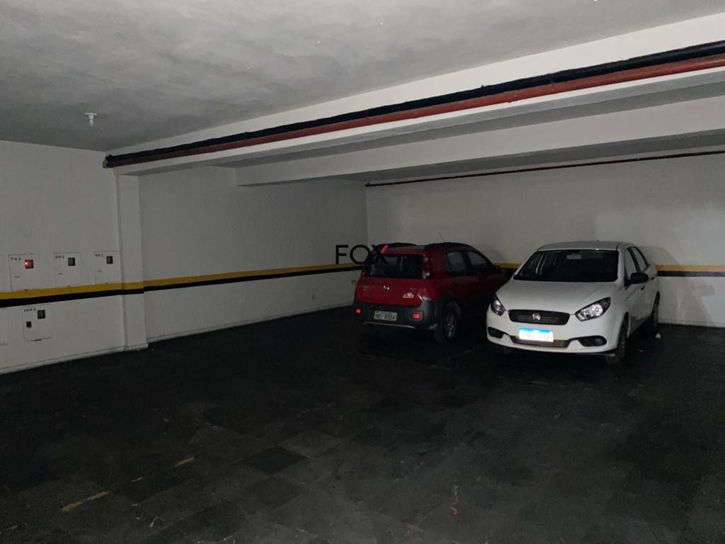 Prédio, Centro, 0 Quarto, 13 Vagas