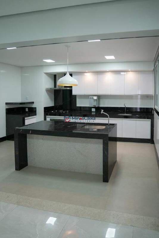 Casa, Amaro Lanari, 3 Quartos, 2 Vagas, 1 Suíte