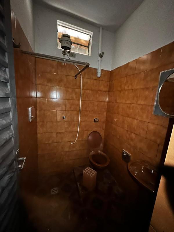 Quitinete, Centro, 1 Quarto, 0 Vaga