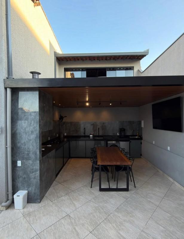 Casa, Masterville, 2 Quartos, 4 Vagas, 1 Suíte