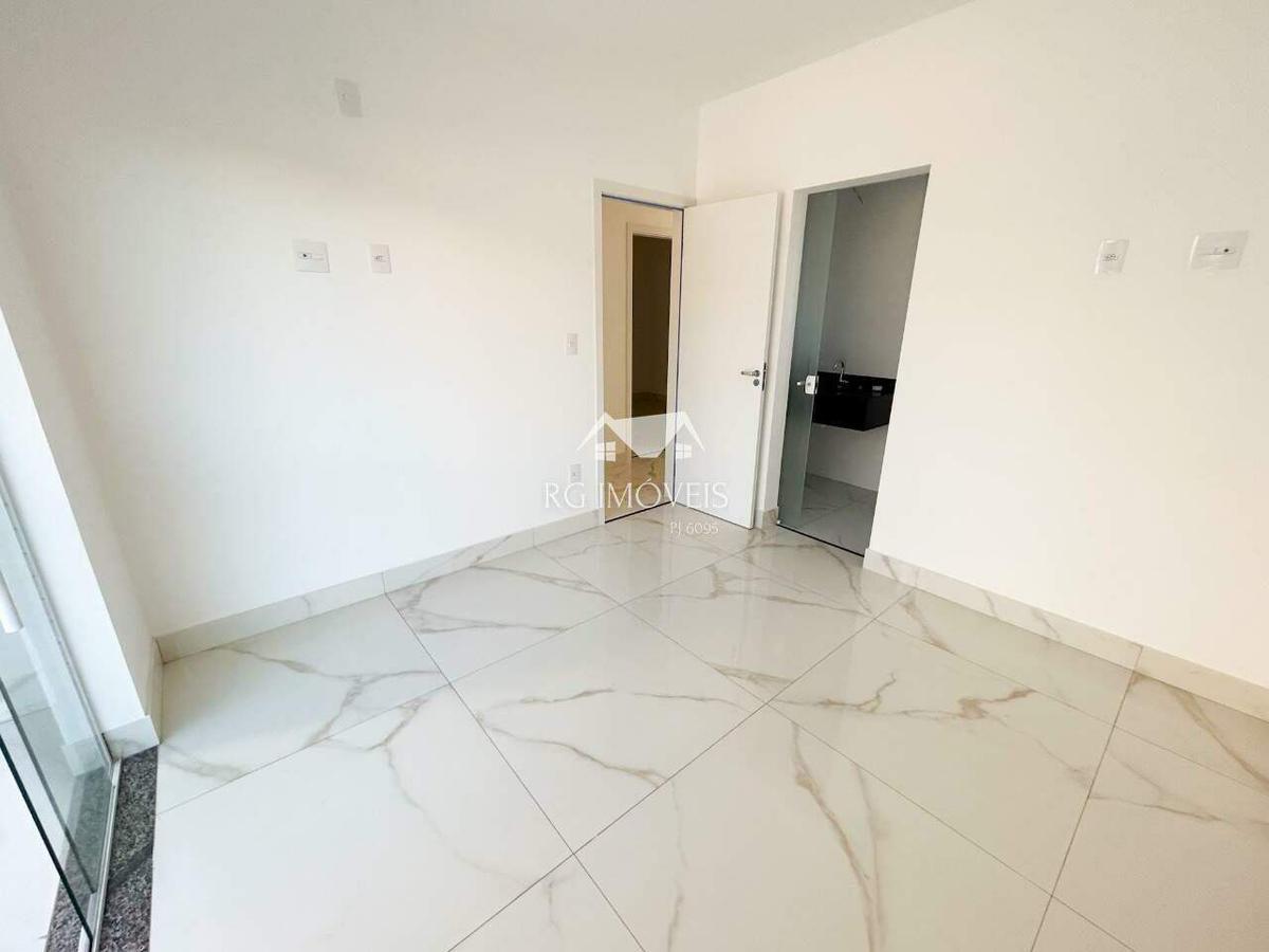 Apartamento, Barreiro, 3 Quartos, 2 Vagas, 1 Suíte