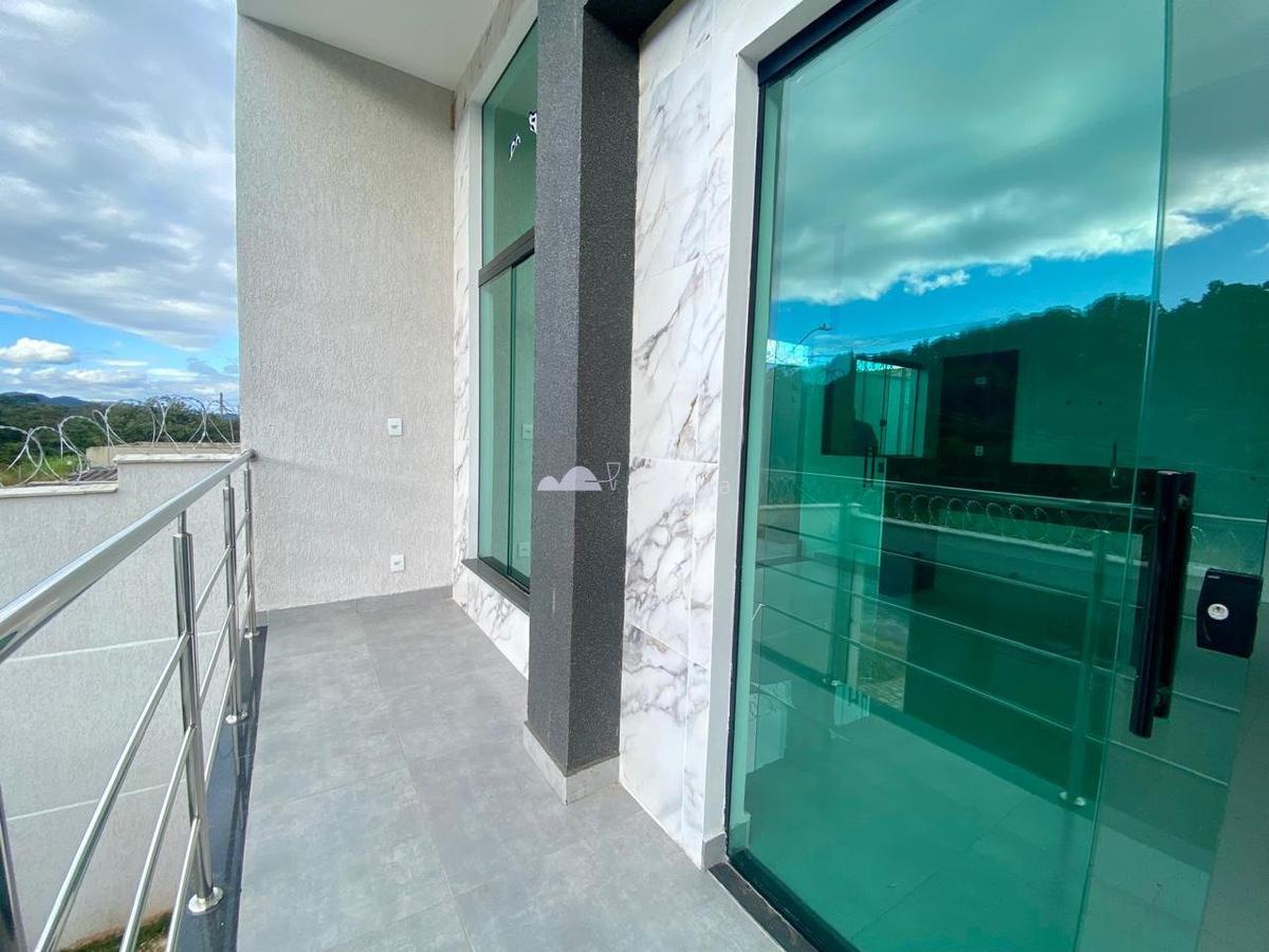 Casa, Novo Centro, 3 Quartos, 4 Vagas, 1 Suíte