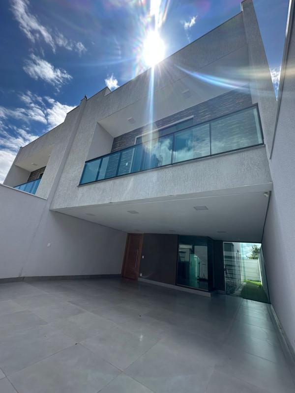 Casa, Espírito Santo, 3 Quartos, 4 Vagas, 1 Suíte