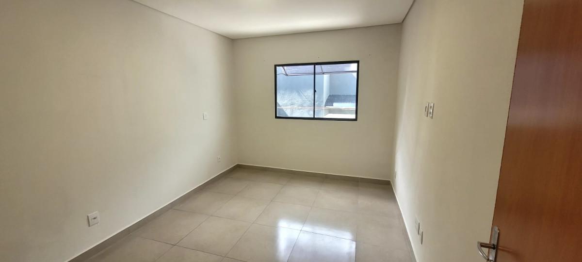 Casa, Vila Clóris, 3 Quartos, 2 Vagas, 1 Suíte