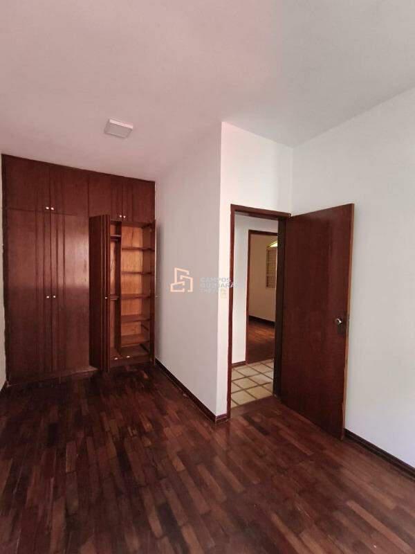 Casa, Tirol, 3 Quartos, 4 Vagas