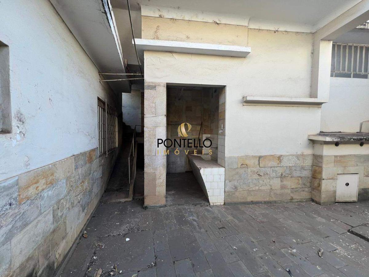 Casa, Centro, 4 Quartos, 2 Vagas, 1 Suíte