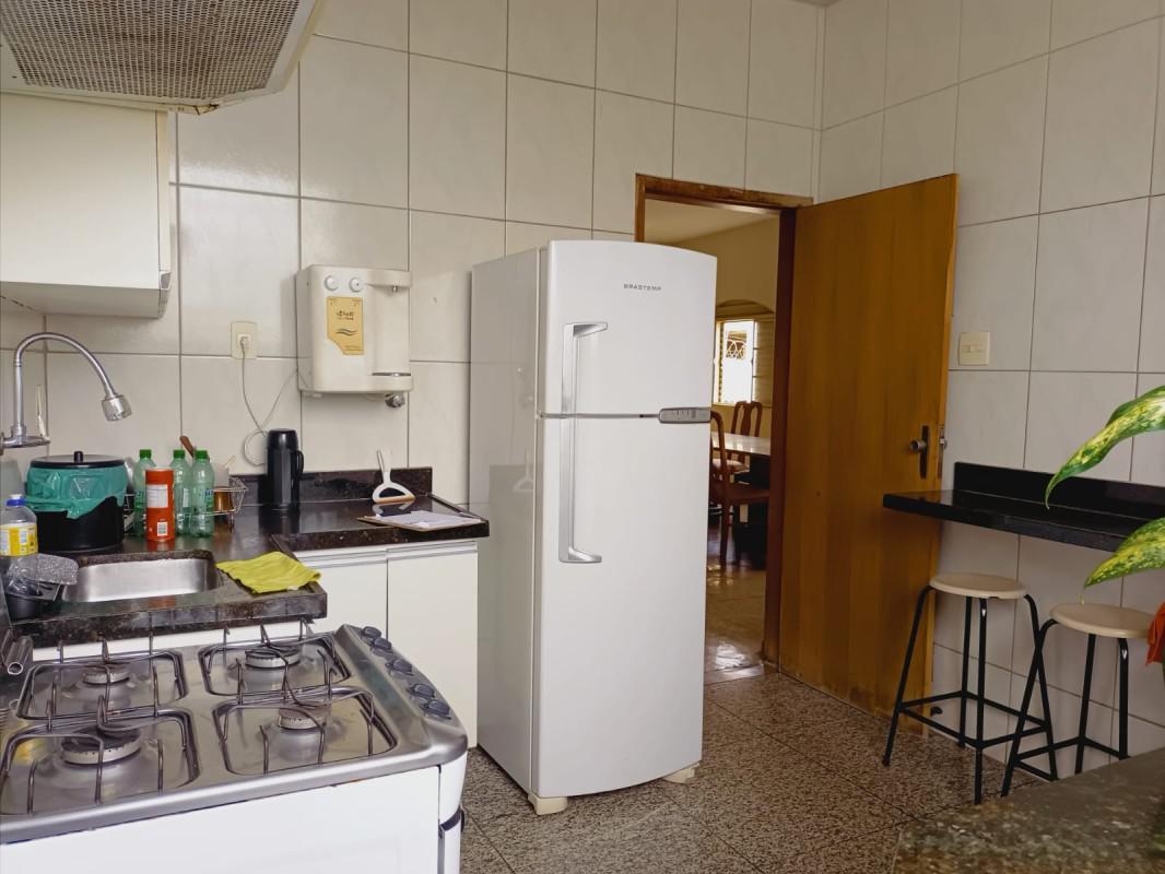 Casa, Carlos Prates, 7 Quartos, 8 Vagas