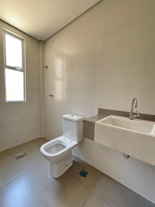 Apartamento, Sagrada Família, 3 Quartos, 2 Vagas, 1 Suíte