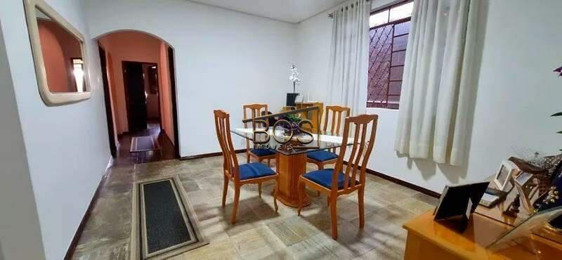 Casa, Santa Inês, 3 Quartos, 2 Vagas, 2 Suítes