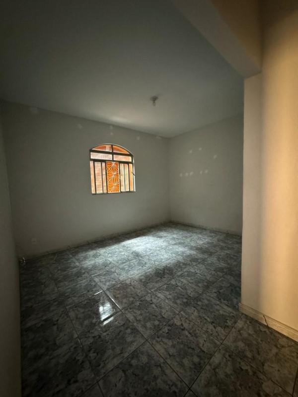 Casa, Petrópolis (barreiro), 4 Quartos, 3 Vagas, 2 Suítes