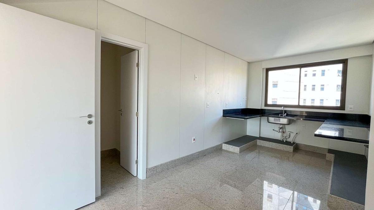 Apartamento, Serra, 4 Quartos, 3 Vagas, 4 Suítes