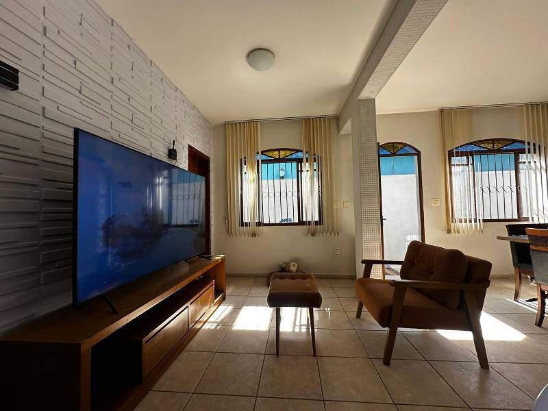 Casa, Nova Granada, 5 Quartos, 6 Vagas, 1 Suíte