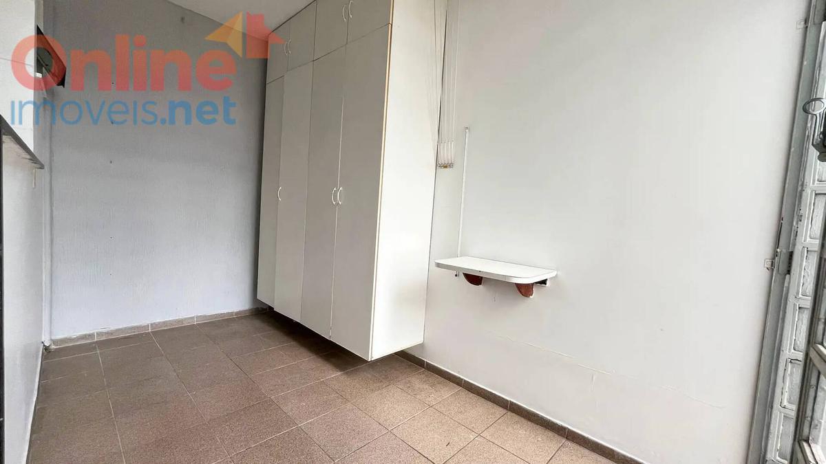 Apartamento, Estoril, 3 Quartos, 0 Vaga, 1 Suíte