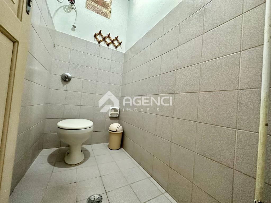 Casa, Coqueiros, 3 Quartos, 0 Vaga, 0 Suíte