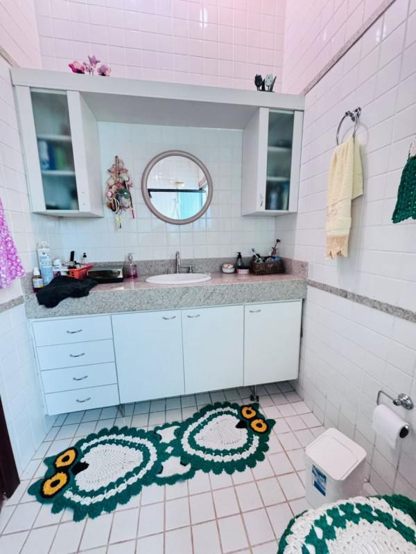 Casa, Serra dos Bandeirantes, 4 Quartos, 2 Vagas, 1 Suíte