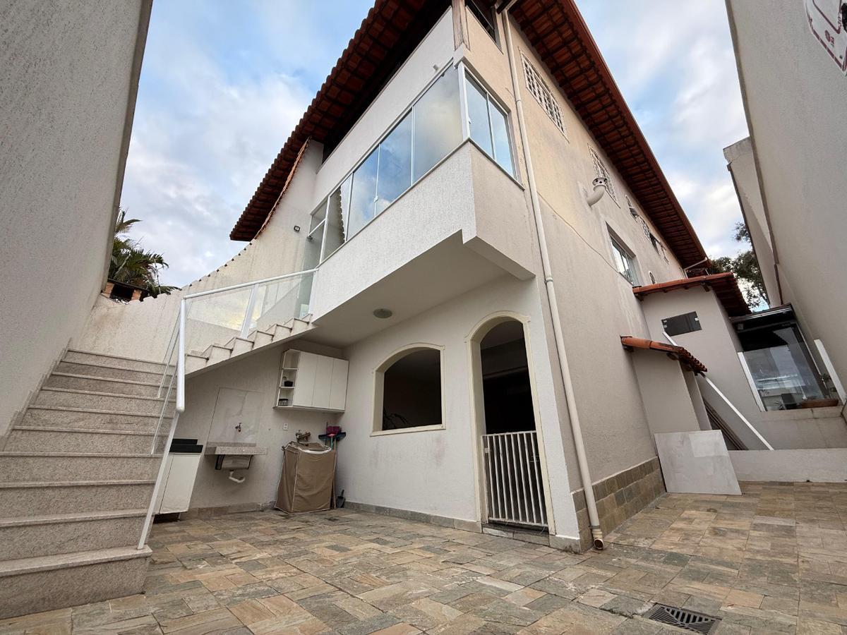 Casa, Santa Amélia, 3 Quartos, 4 Vagas, 1 Suíte