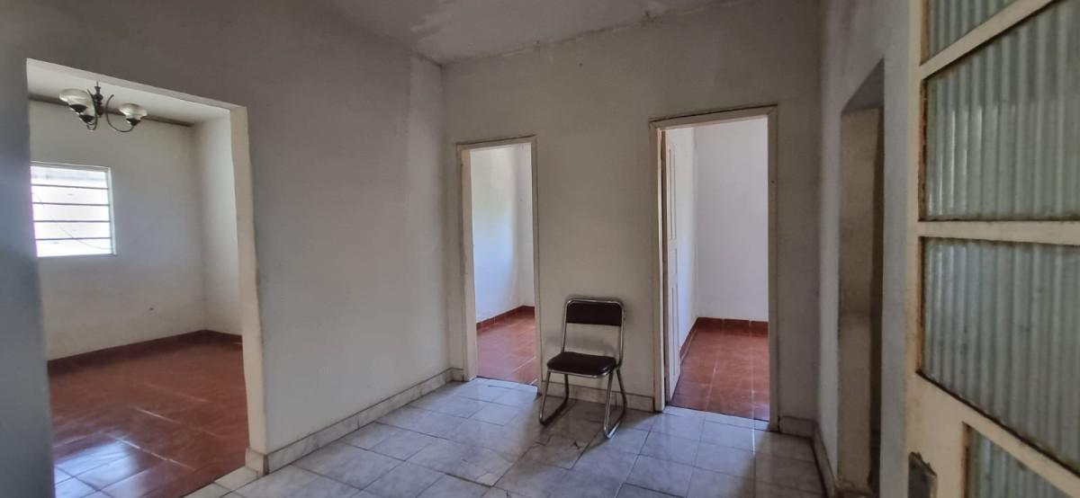 Casa, Sagrada Família, 5 Quartos, 0 Vaga, 1 Suíte