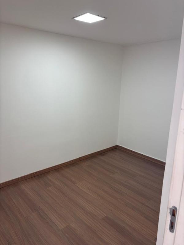 Sala, Barro Preto, 0 Quarto, 5 Vagas
