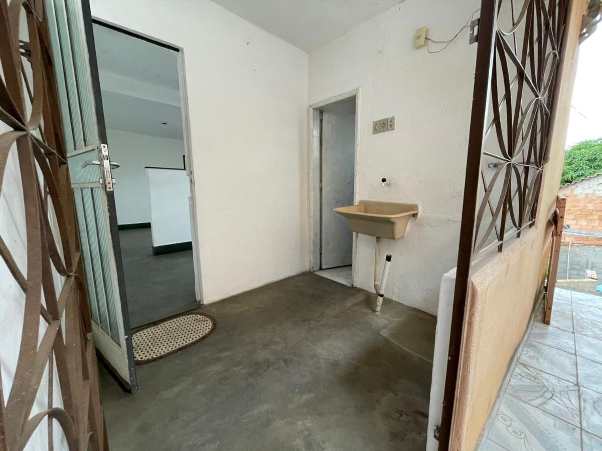 Quitinete, Goiânia, 1 Quarto, 0 Vaga