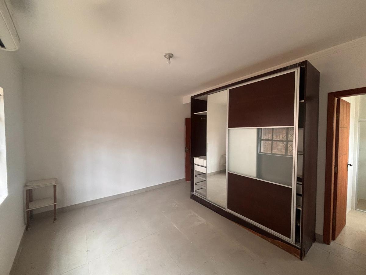 Casa, Planalto, 4 Quartos, 2 Vagas, 4 Suítes