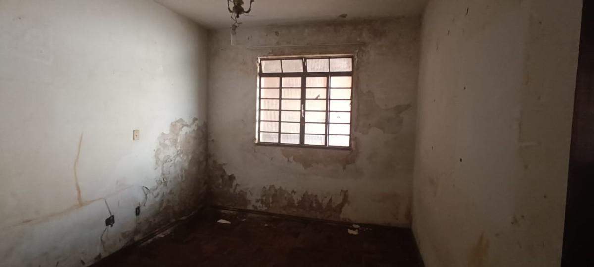 Casa, Castelo, 4 Quartos, 4 Vagas, 2 Suítes