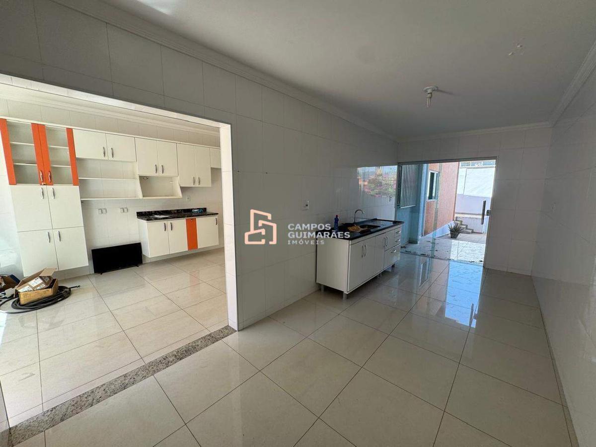 Casa, Milionários, 4 Quartos, 6 Vagas, 1 Suíte