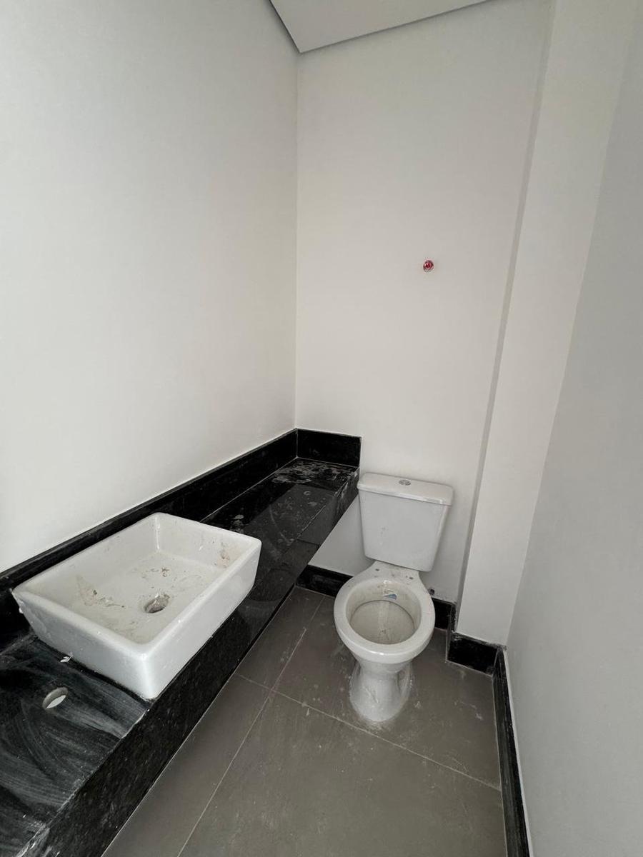 Casa, Santa Mônica, 2 Quartos, 1 Vaga, 2 Suítes