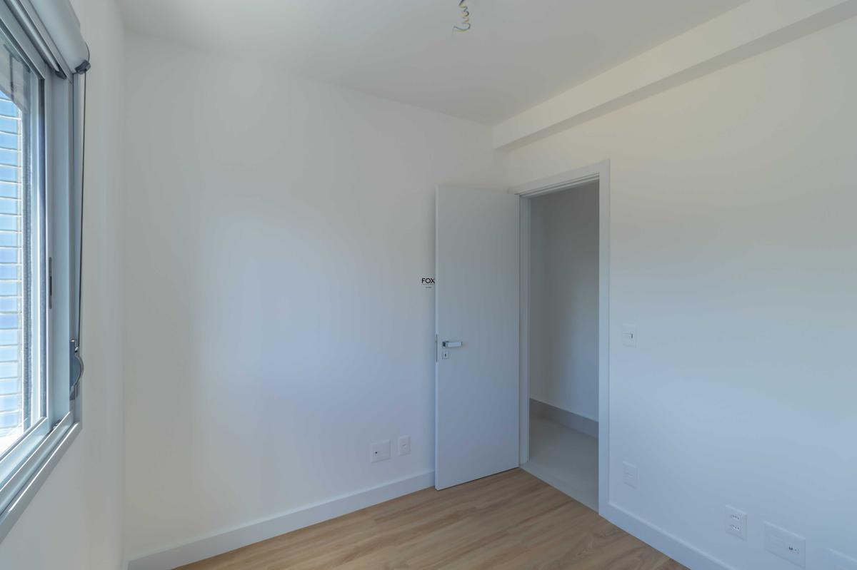 Apartamento, Sagrada Família, 3 Quartos, 2 Vagas, 1 Suíte