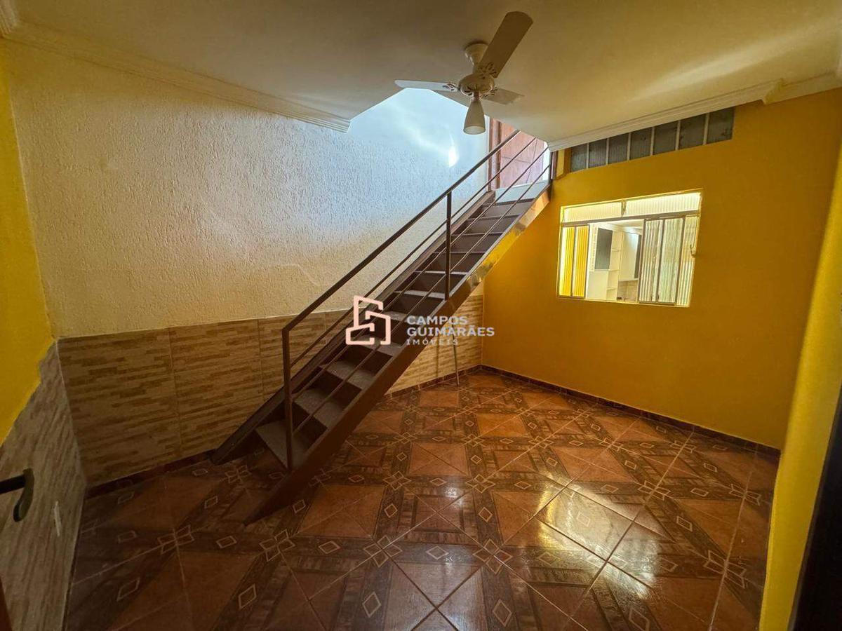Casa, Milionários, 4 Quartos, 4 Vagas, 1 Suíte