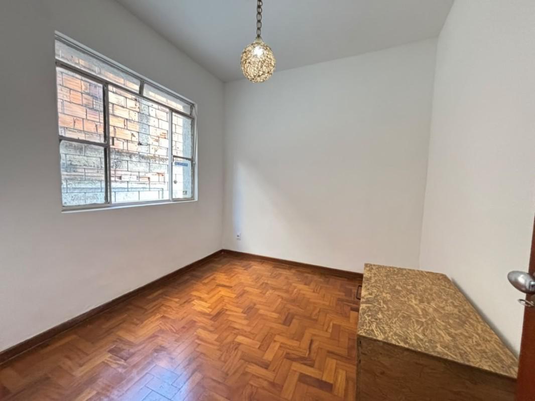 Apartamento, Sagrada Família, 2 Quartos, 1 Vaga