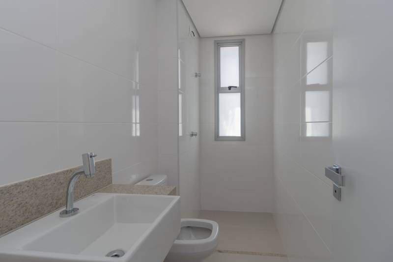 Apartamento, Sagrada Família, 3 Quartos, 2 Vagas, 1 Suíte